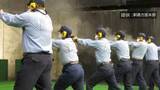 「釧路市大楽毛で警察官の拳銃射撃大会　33人が技能競う　団体優勝は釧路署、膝撃ちなど3種目で正確性競う」の画像1