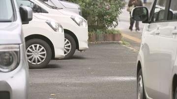 札幌・中央区　帰宅途中の女性の体を触りスマートフォンと現金など奪ったか…男は逃走中