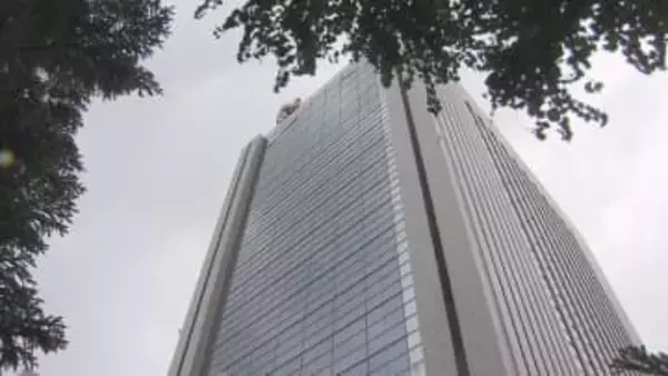 道東の標茶町で札幌から根室に向かっていた都市間バスがトラックと衝突　女性1人が病院に搬送