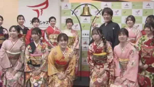 ウマのように力強く飛躍する一年に　気持ち新たに仕事始め　最大9連休の年末年始が終了