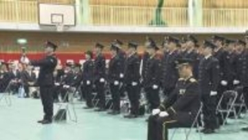 陸上自衛隊の真駒内駐屯地で新入隊員の入隊式　胆振東部地震で被災し自衛隊に助けられて入隊決意の隊員も