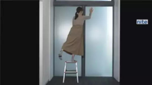 作業中の転倒・転落事故が多発　年末年始を前に出番が増える踏み台や足場台　使い方に注意