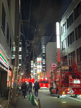 【速報】広島市中心部でビル火災　消防が消火活動　ケガ人有無は確認中