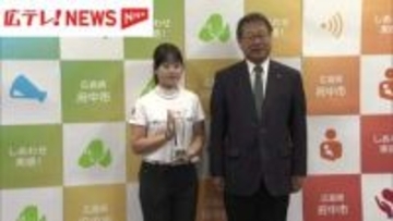 世界ジュニアゴルフ選手権出場の中学生　府中市長表敬