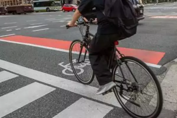 自転車で飲酒運転…「青切符」⇨誤り。調査で9割超が誤解、違反行為の勘違い“TOP7”