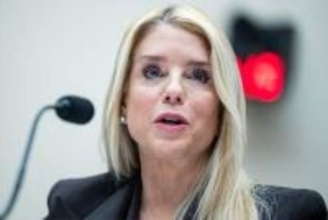 トランプ、司法長官を解任。エプスタイン文書を巡り与野党から批判を招いていた