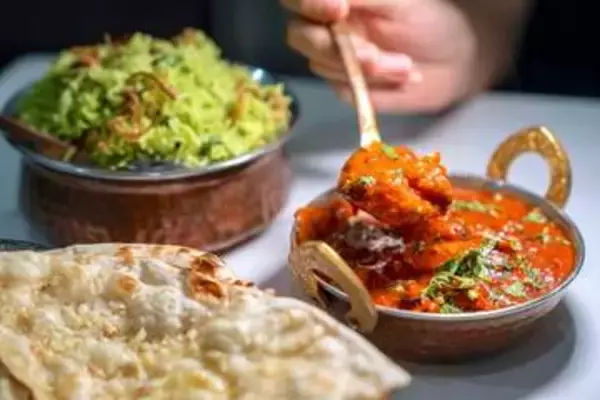 日本でインドカレー店が激減する？それだけではない深刻な影響。「経営・管理」ビザの要件厳格化、日本で育った子どもへの余波も