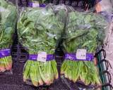 「材料は3つだけ。今が旬の「ほうれん草」を使った簡単サラダレシピ。キユーピーが紹介」の画像1