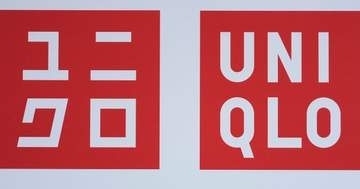 ユニクロ、韓国公式のコーデが「お洒落服に化けてる」と話題。シンプルながらも「抜け感が参考になる」