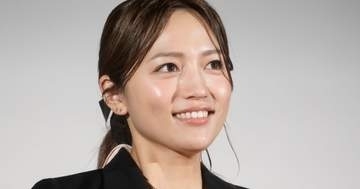 川口春奈のピンクヘアに「似合いすぎ」と絶賛の声⇒「ママを覚えてほしい」映画エピソードにも反響