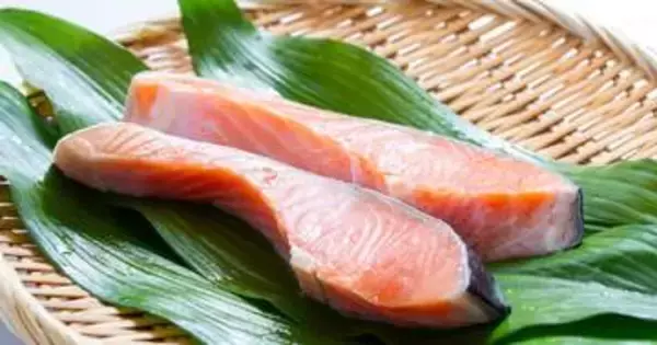 【鮭とチーズをチンするだけ】火や包丁なしで「あと一品」作れる！レンジ蒸し時短レシピ