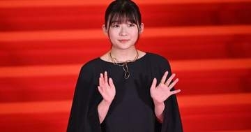 伊藤沙莉、“マブダチ”男性俳優と仲良しおそろコーデ⇨「『光源氏くん』の2人」「なんか似てる」と反響