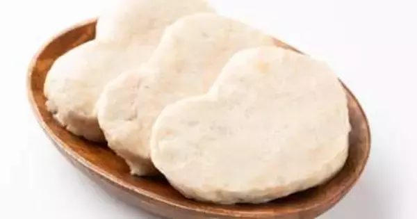 サラダチキンを「しっとり柔らか」にする裏技。“あれ”を使えばパサつかない【レシピ】