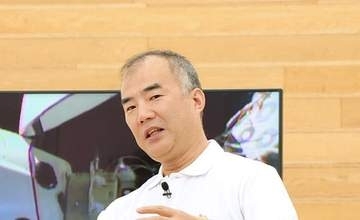 元宇宙飛行士が投稿した“流れ星”のような美しいショットに「宇宙飛行士の仕事帰り、スケールが違いますね」と反響