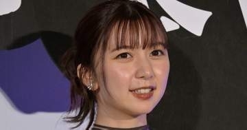 上白石萌音＆萌歌の10周年記念姉妹ショットに「尊い時間」「素敵すぎる」。両親への感謝も投稿