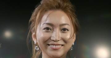 加藤綾菜、夫・加藤茶との最新2ショットが“そっくり夫婦”だった⇨「コーデがピッタリ」「カトちゃん嬉しそう」