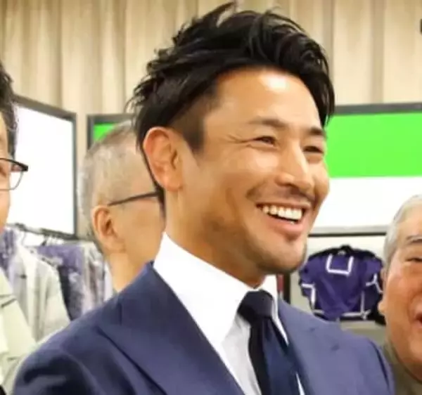 「最強すぎ」魔裟斗、子どもとの組体操が格好良すぎる「呼吸が完璧」「憧れる」