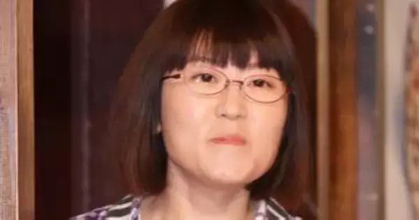 光浦靖子、羊毛フェルトで手作り、ペンに抱きつくナマケモノが可愛すぎ⇨「見てるだけで癒される」の声