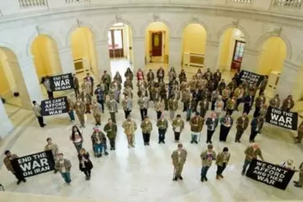 米退役軍人がイラン戦争反対のデモ「私たちと同じ間違いをしてほしくない。無実の人々を殺している」