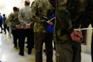 米退役軍人がイラン戦争反対のデモ「私たちと同じ間違いをしてほしくない。無実の人々を殺している」