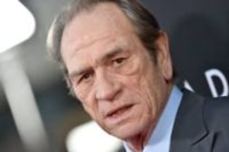 トミー・リー・ジョーンズの34歳の長女が死亡。ホテルで遺体が発見される