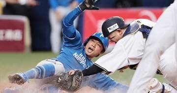 日ハム中島卓也の引退発表に同級生・元DeNA三嶋一輝が感謝⇨福岡工業高校時代の“学ランショット”にも反響