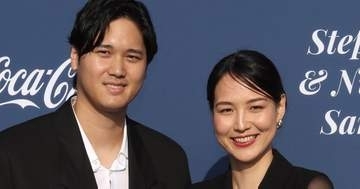大谷翔平選手、妻の真美子さんが2日連続“ドジャース夫人会”の集合写真に⇨爽やかな白T姿に「もっと見たい」と反響