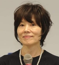 栗原はるみ、自宅ガーデニングで可憐に咲く“万願寺とうがらし”の花が素敵⇨「少しずつ季節が変わり始めている」