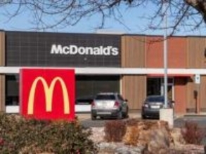 米マクドナルド店員、不衛生な行為で解雇。「気持ち悪すぎる」「もう外食できない」と批判殺到