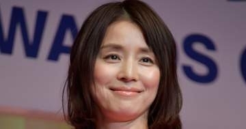石田ゆり子の愛猫、親友の俳優が「炙った銀杏みたい」⇨「表情がなんとも良い」「気持ちが滲み出てる」の声