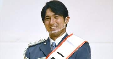 高橋光臣が「シャ乱Q」の名曲“ジャケ写”を再現するとこうなる⇨「本物にしか見えない」「青春時代を思い出す」の声
