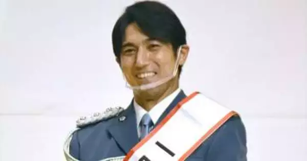 高橋光臣が「シャ乱Q」の名曲“ジャケ写”を再現するとこうなる⇨「本物にしか見えない」「青春時代を思い出す」の声