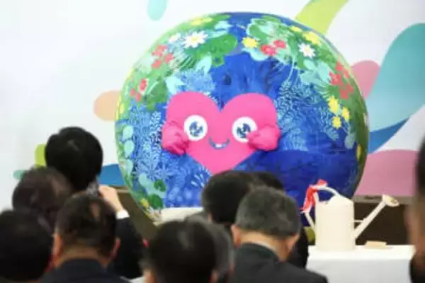 「トゥンクトゥンク」のぬいぐるみがついに発売へ。いつから、どこで買える？【国際園芸博覧会公式キャラ】