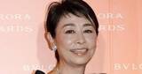 「安藤優子、ZARAのパンツの“オールブラック”コーデが素敵すぎる⇨透け感があって「カッコいい」「さすが」の声」の画像1