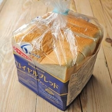 【食パン、冷蔵庫に入れてない？】パサパサを防いで焼きたて食感をキープ！朝ごはんに助かる「最後までおいしい保存術」