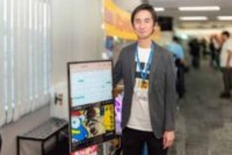 ドンキから「超巨大スマホ」が新登場。27インチ、AndroidOS搭載でタッチ操作可能。驚きの使い勝手とは？