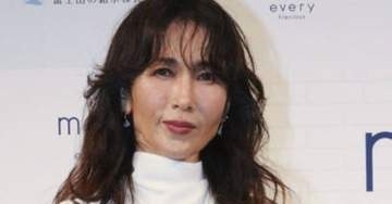 工藤静香が描いた絵画が「吸い込まれそうな素敵な絵」「癒されます」と話題