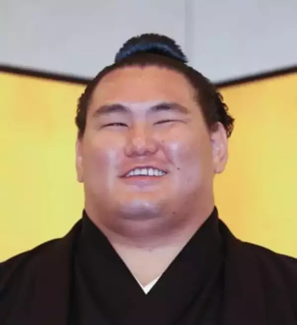 横綱・豊昇龍に届いた超特大荷物の中身とは？横綱の行動に「その姿見たい」と反響