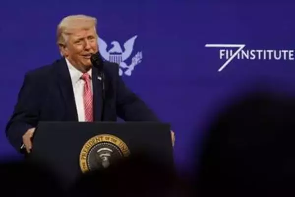 トランプ、イラン戦争を“戦争”と呼ばない理由を明かす。「違憲行為を認めたようなもの」との批判も