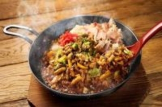 丸亀製麺の新作「790円うどんメシ」はあり？なし？「店員が大変そう」心配の声が上がるワケ