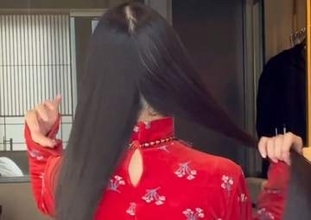 120cmのロングヘア、帽子に全部しまうとこうなる⇒「魔法のよう」「収納術すごい！」と驚きの声