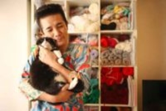 「ほどいて、何回だってやり直せる」愛編む芸人・アイパー滝沢さん、手芸が広げた俺の世界【インタビュー】