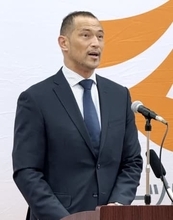 室伏広治、レッドソックス吉田正尚らとの紙風船＆新聞紙トレーニング公開⇒「機能的に動ける身体」がテーマのハード運動