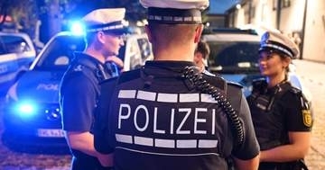 ロボットが16歳少女に性的いやがらせ。深夜に突然、背後から…（ドイツ）