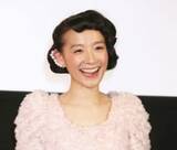 「篠原ともえ、手作りのロングドレスに絶賛続出。「ドレープ使いが見事」「習いたい」の声【2025年回顧】」の画像1