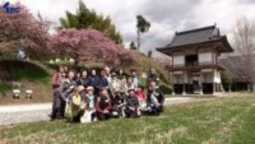 津波到達点に植えられたサクラを巡る散策会　県内外17人が境内のカワヅザクラなど見学　記憶の伝承へ東日本大震災被災地の岩手・陸前高田市で