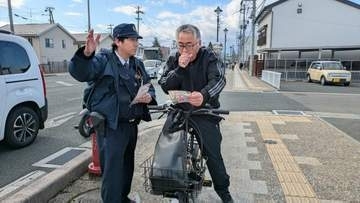 自転車信号無視で県内初の「青切符」交付　制度の周知と交通ルールの浸透を図る　岩手・盛岡