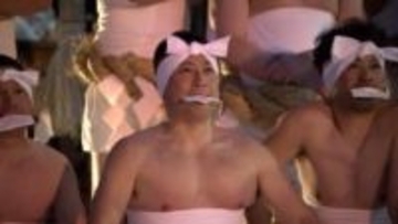 さらしにしめ縄姿の男たちが「裸参り」　凍てつく朝の志和八幡宮で無病息災や家内安全を祈る　岩手・紫波町