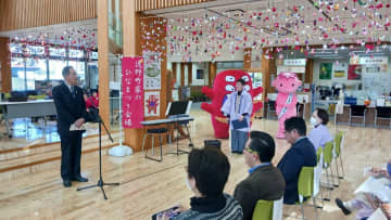 商店や民家に伝わるひな人形を展示　遠野町家のひなまつり始まる　セレモニーでは園児たちの歌も　岩手