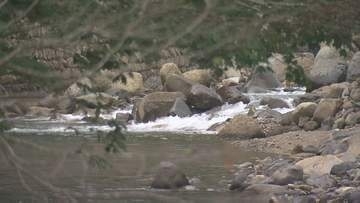女性1人を滝つぼから救出も死亡を確認　沢登りで行方不明2人のうちの1人か　25日に引き上げた男性1人とともに警察が身元確認進める　岩手・雫石町
